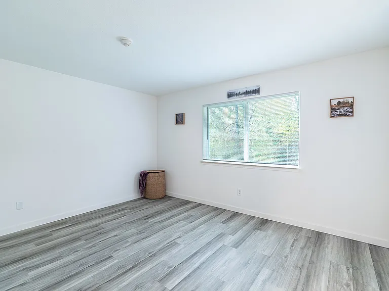 T-06 3x2.5 J 1240SQFT (10)