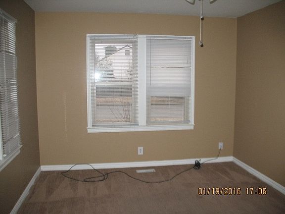 5th image of 121 N Birch St