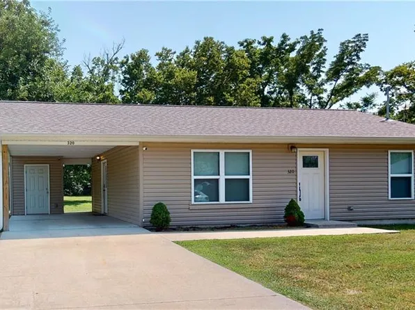 320 E Allison St, Nevada, MO 64772