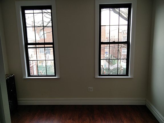 3rd image of 2324 37th St #2R