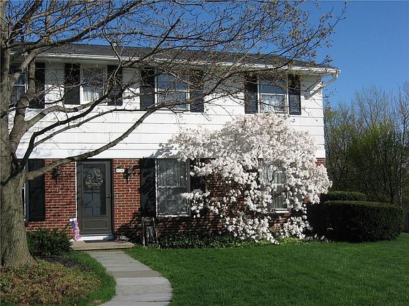 2nd image of 19 Hanford Way