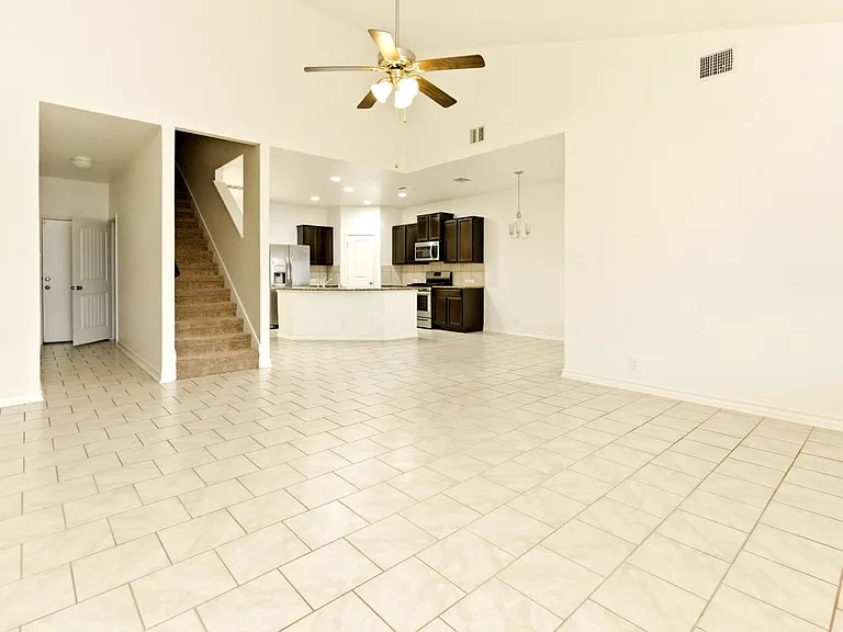 536 Saltlick Way — Photo 7
