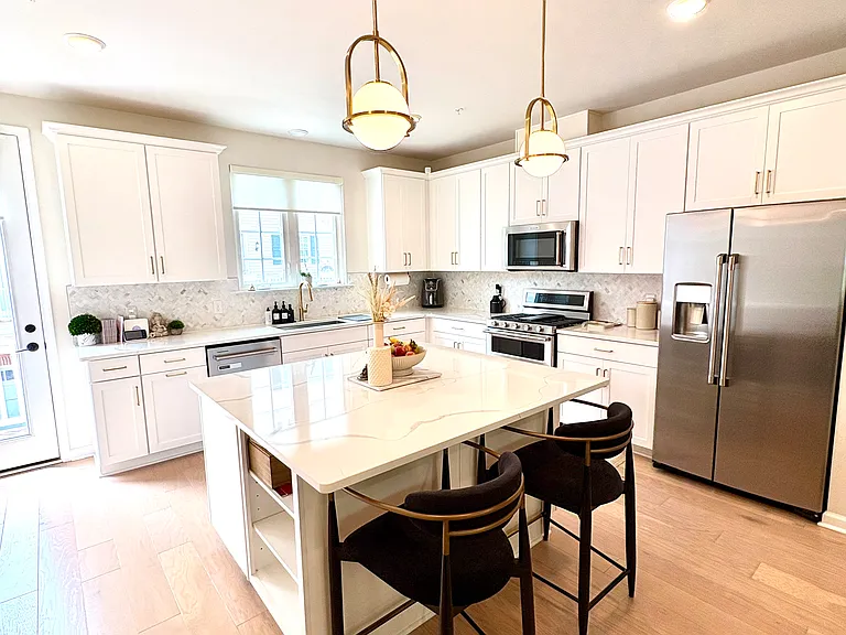 12 Plaza Rd #56 — Photo 4