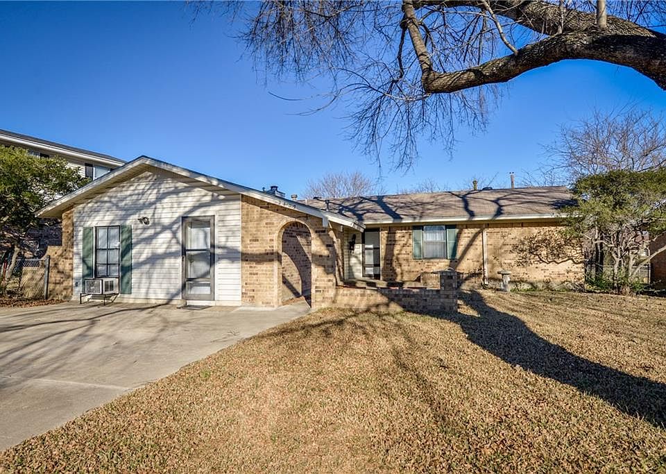 1st image of 2409 Candleberry Dr