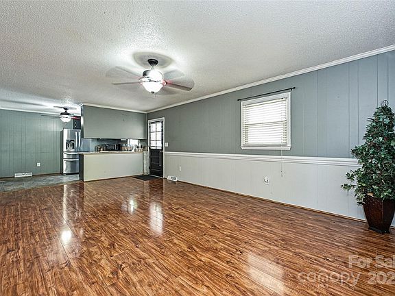 3rd image of 267 Buffalo Ave NW