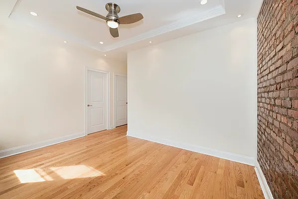 Rented by Bold New York | media 17