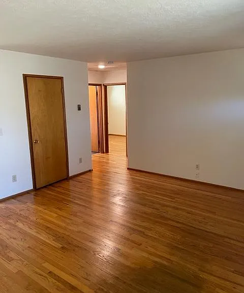9023 NE Oregon St — Photo 4