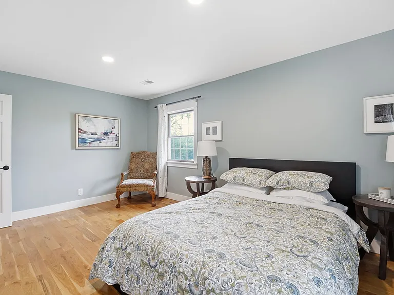 10200 Grandview Rd — Photo 29
