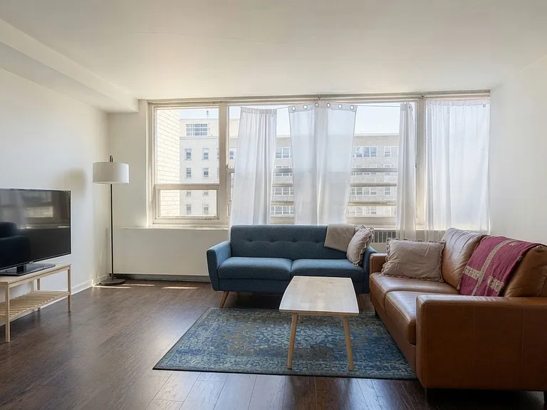 3951 N Lake Shore Dr #1 — Photo 6