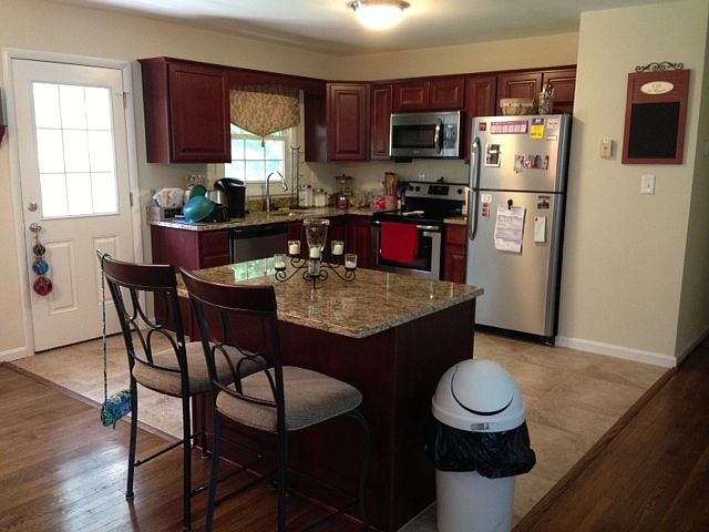 2nd image of 6894 Arbor Ln