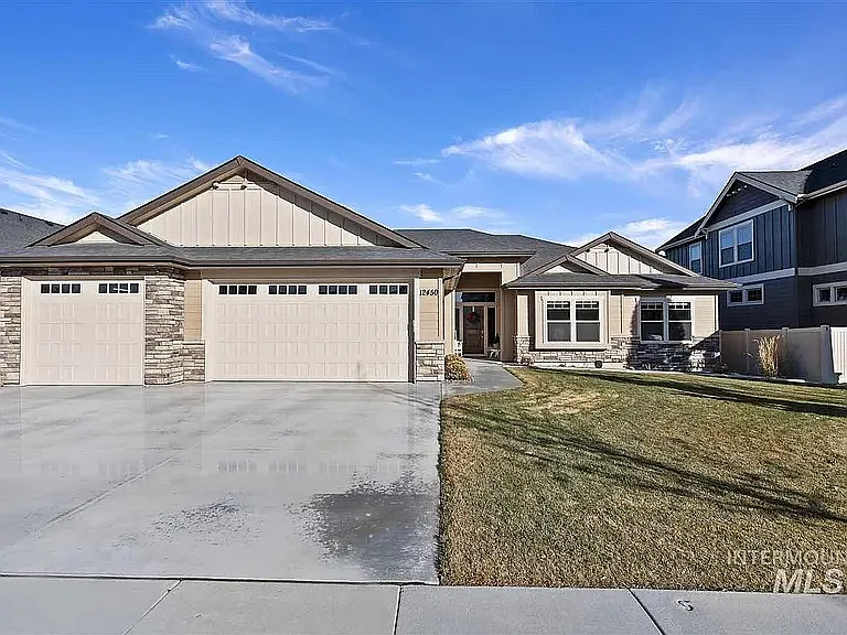 12450 S Sunrise Mist Loop — Photo 1