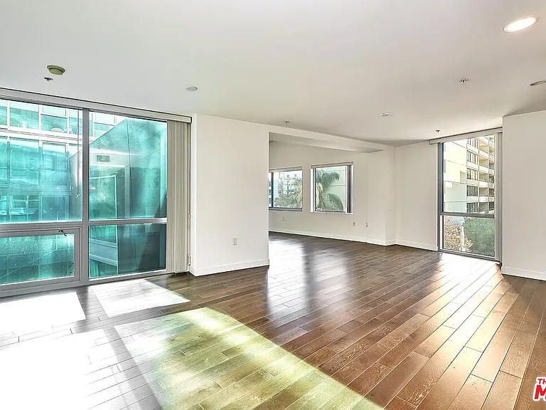 901 S Flower St #500 — Photo 18