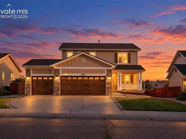 7490 Creekfront Dr, Fountain, CO 80817