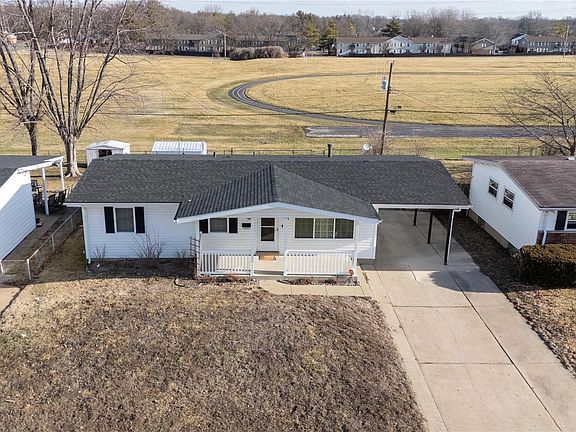 3rd image of 2085 Flamingo Dr