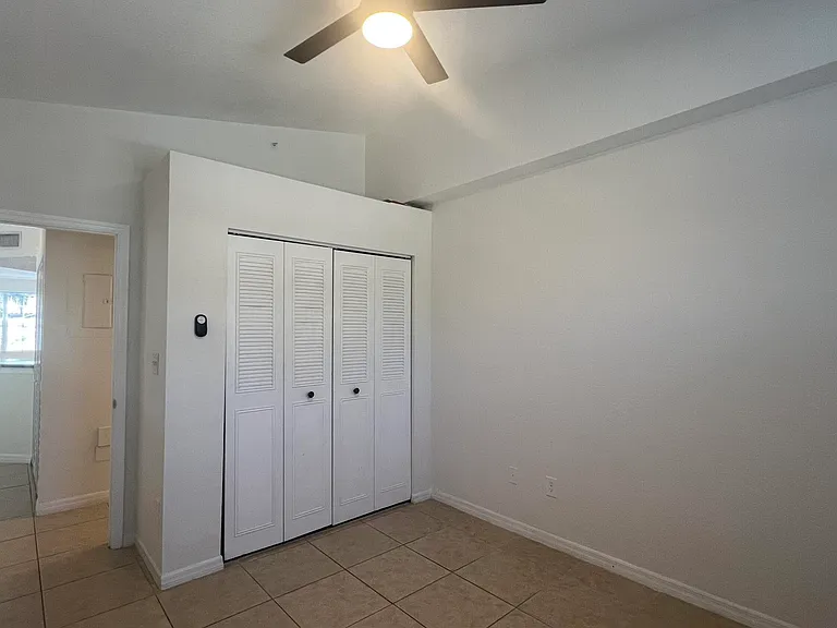735 SW 148th Ave #1702 — Photo 8
