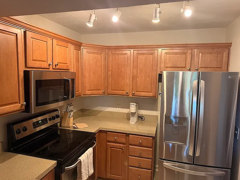 1011 Nicholwood Dr #209 — Photo 6
