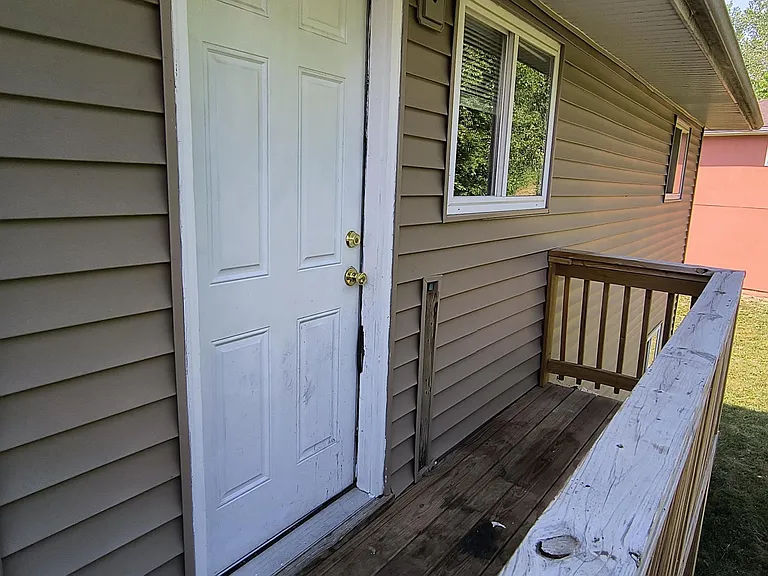 1527 N 55th Dr — Photo 26