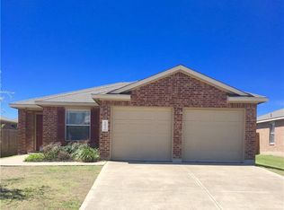1077 W South St, Leander, TX 78641