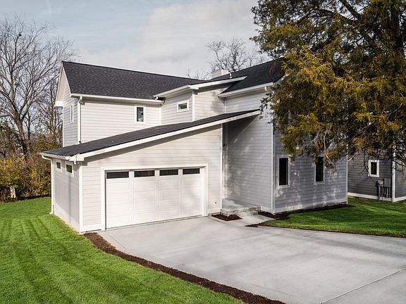 4th image of 2401 Stivers St