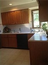 5th image of 87 Amsterdam St