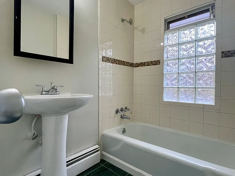 2707 Strachan Ave #2 — Photo 7