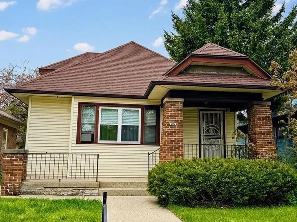 3021 N 38th STREET, Milwaukee, WI 53210