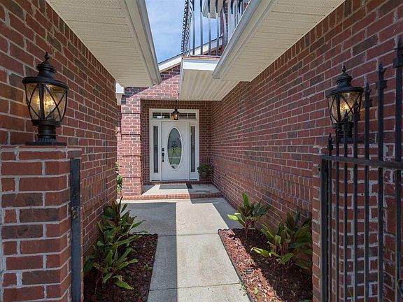 3rd image of 5386 Gardenbrook Blvd