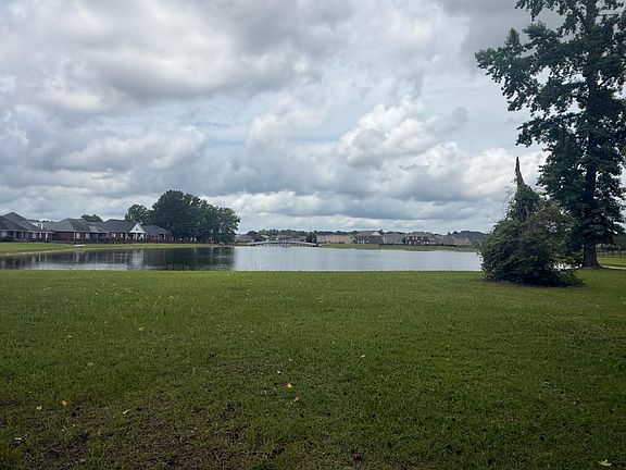 2nd image of 1940 Currituck Dr