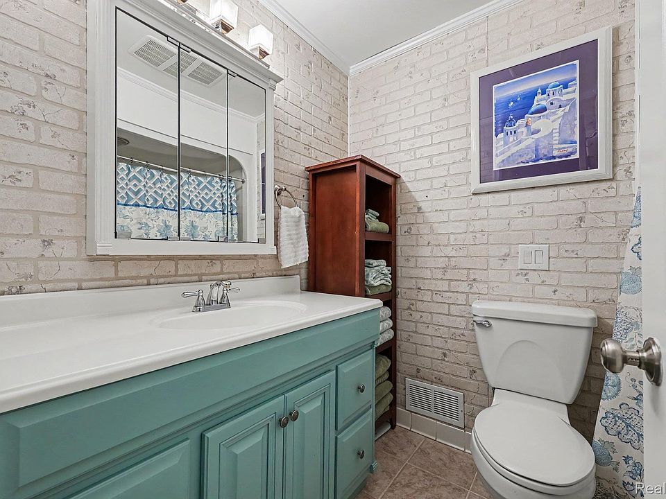 371 Rissman Ln, photo 15