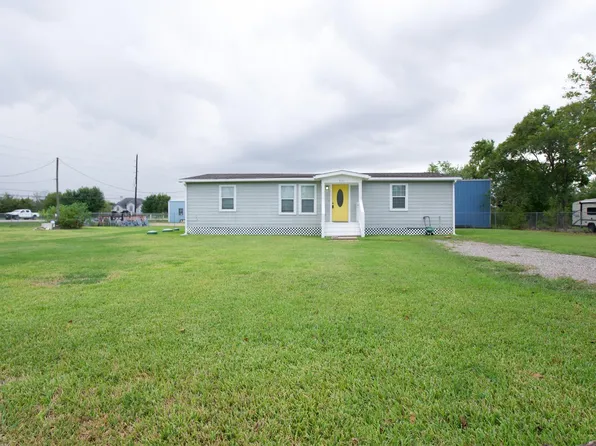 4501 Westwood Ln, Manvel, TX 77578