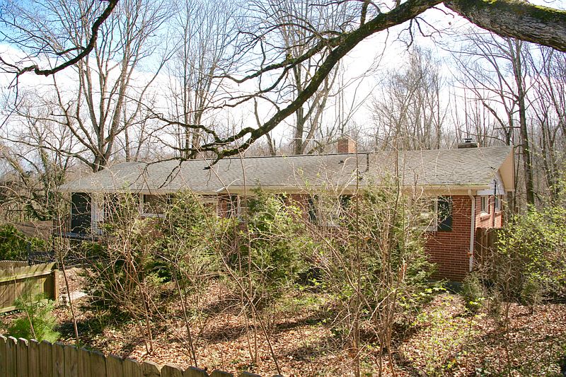 1st image of 1416 Locust Ave
