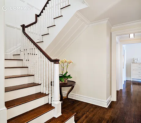 Sold by Compass | media 36