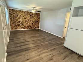 1736 E Virginia Ave, Phoenix, AZ