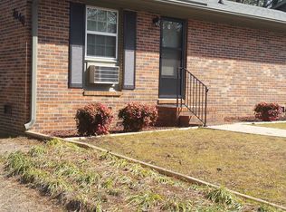 7644 Brewster Pl, Fayetteville, NC 28303