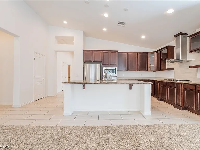 9835 High Alpine St — Photo 13