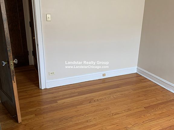 4th image of 4521 N Paulina St APT 3B
