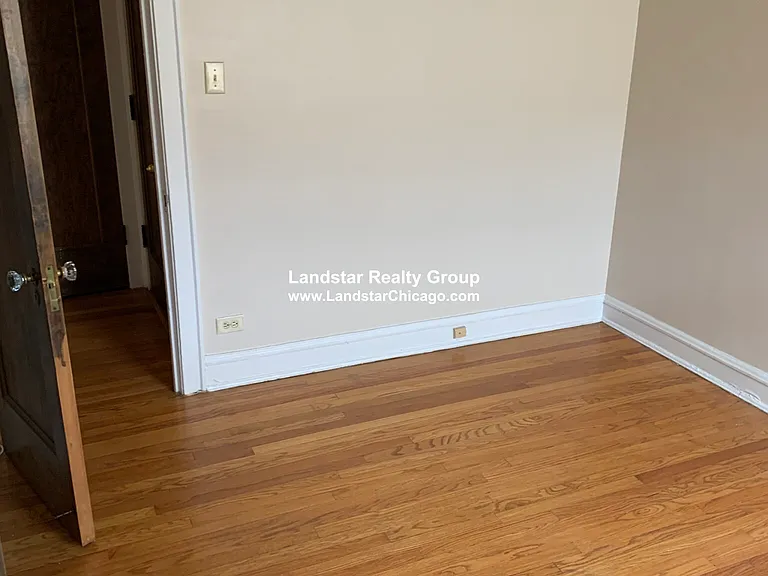 4521 N Paulina St #3B — Photo 4