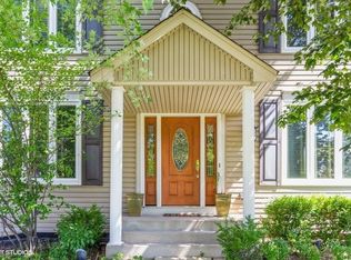 2005 Morningview Dr, Hoffman Estates, IL 60192