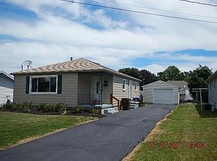 731 Crowder Ave, Sharon, PA 16146