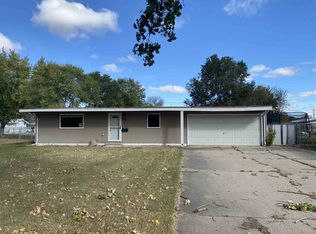 1814 1st Ave SW, Minot, ND 58701