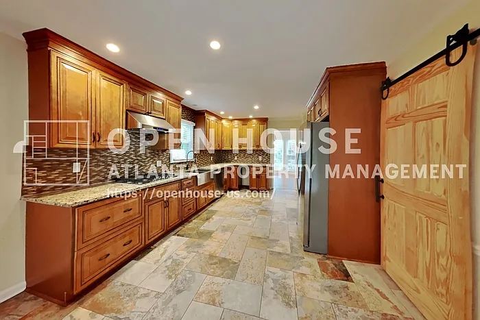 3829 Bluffview Dr — Photo 7