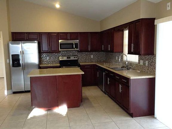 5th image of 132 Teakwood Dr