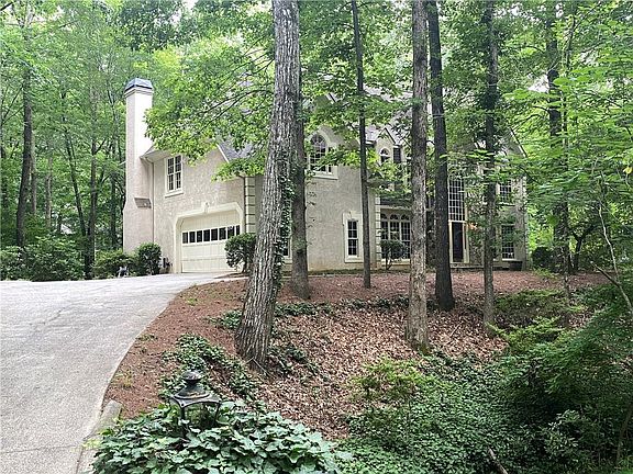 2nd image of 281 Oak Hammock Dr NW