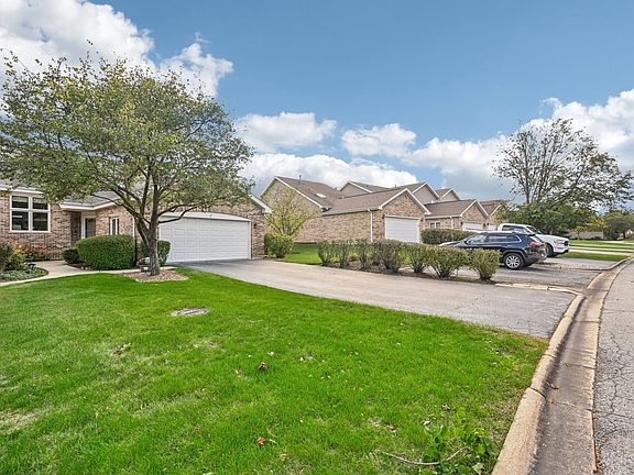2nd image of 17265 Lakebrook Dr