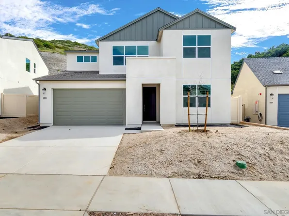 703 Meadowood St Lot 327, Fallbrook, CA 92028