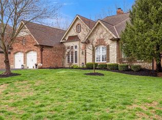866 Cabernet Ln, Saint Albans, MO