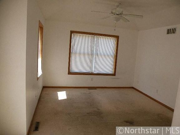 5th image of 2616 Plymouth Ave N
