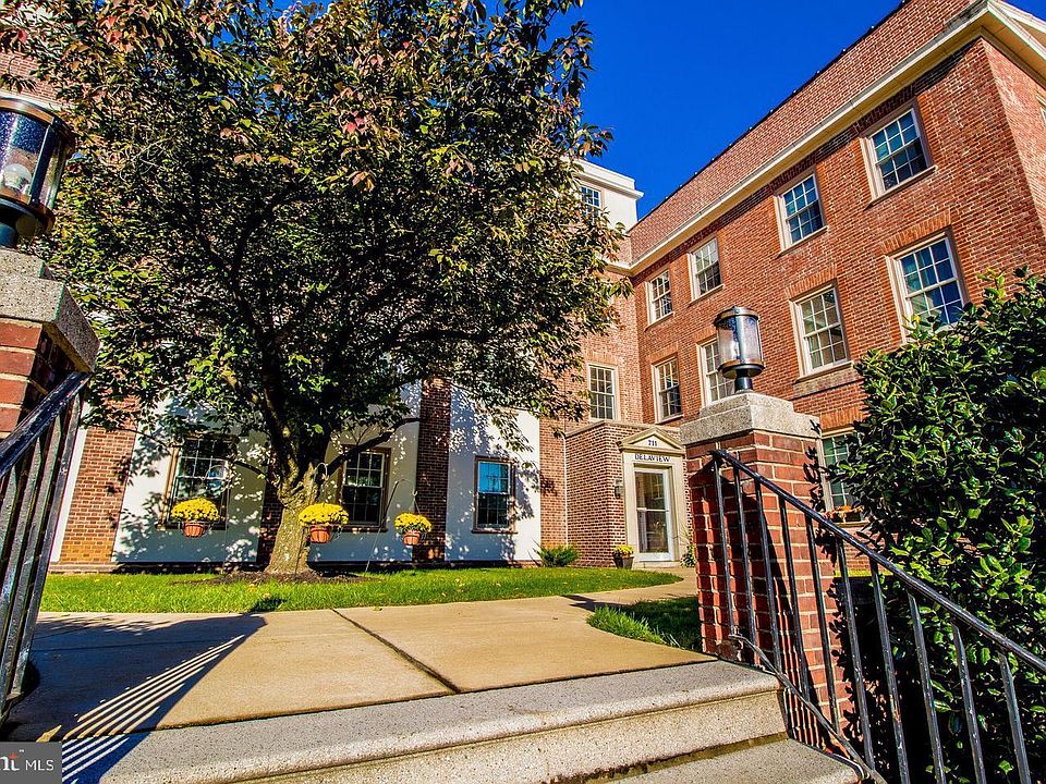 1st image of 711 N Broom St APT 3