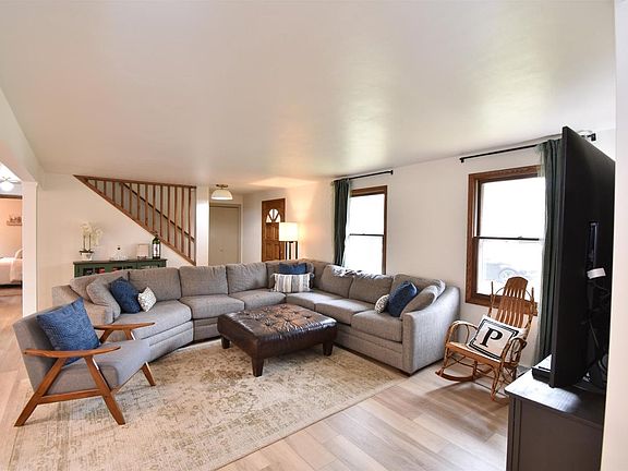 4th image of 548 JANICK CIRCLE WEST