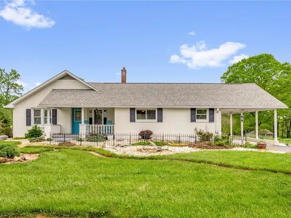 7861 Grapevine Rd, Lewisville, NC 27023